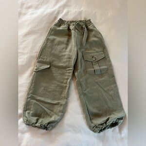 Zara Kids Olive Cargo Pants size 6Y